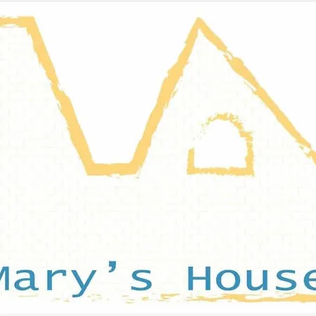Mary's House アパート レッチェ